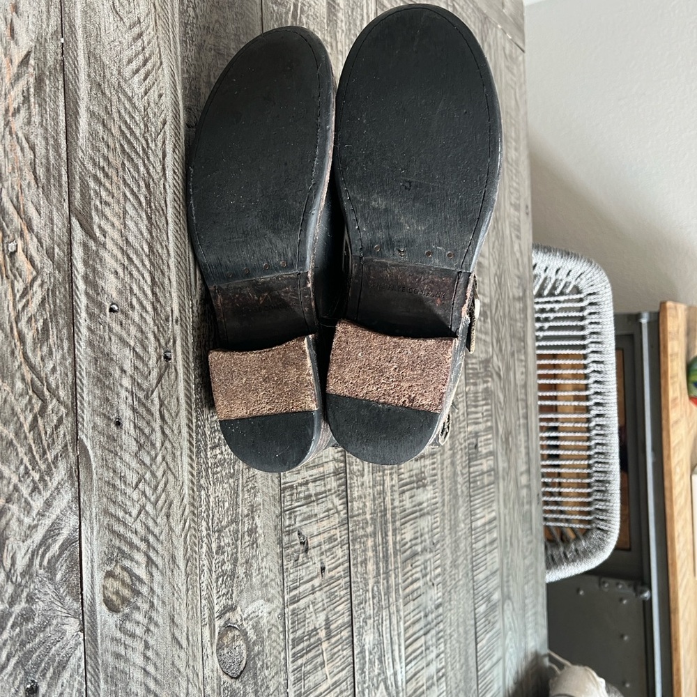 Frye Black Leather Boots with Silver Studs distressed some all over wear size 8 - Picture 9 of 16